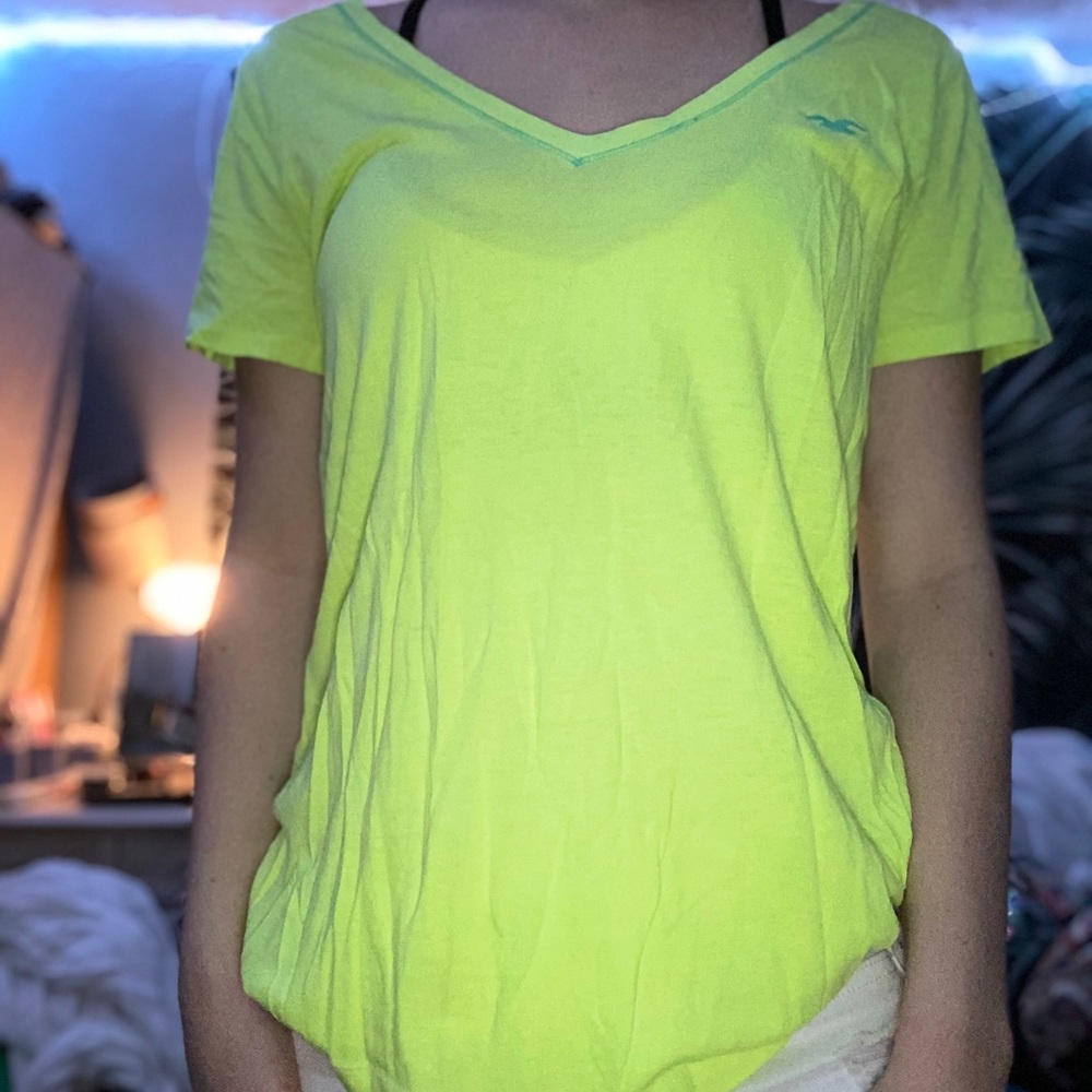Hollister womens tee shirt